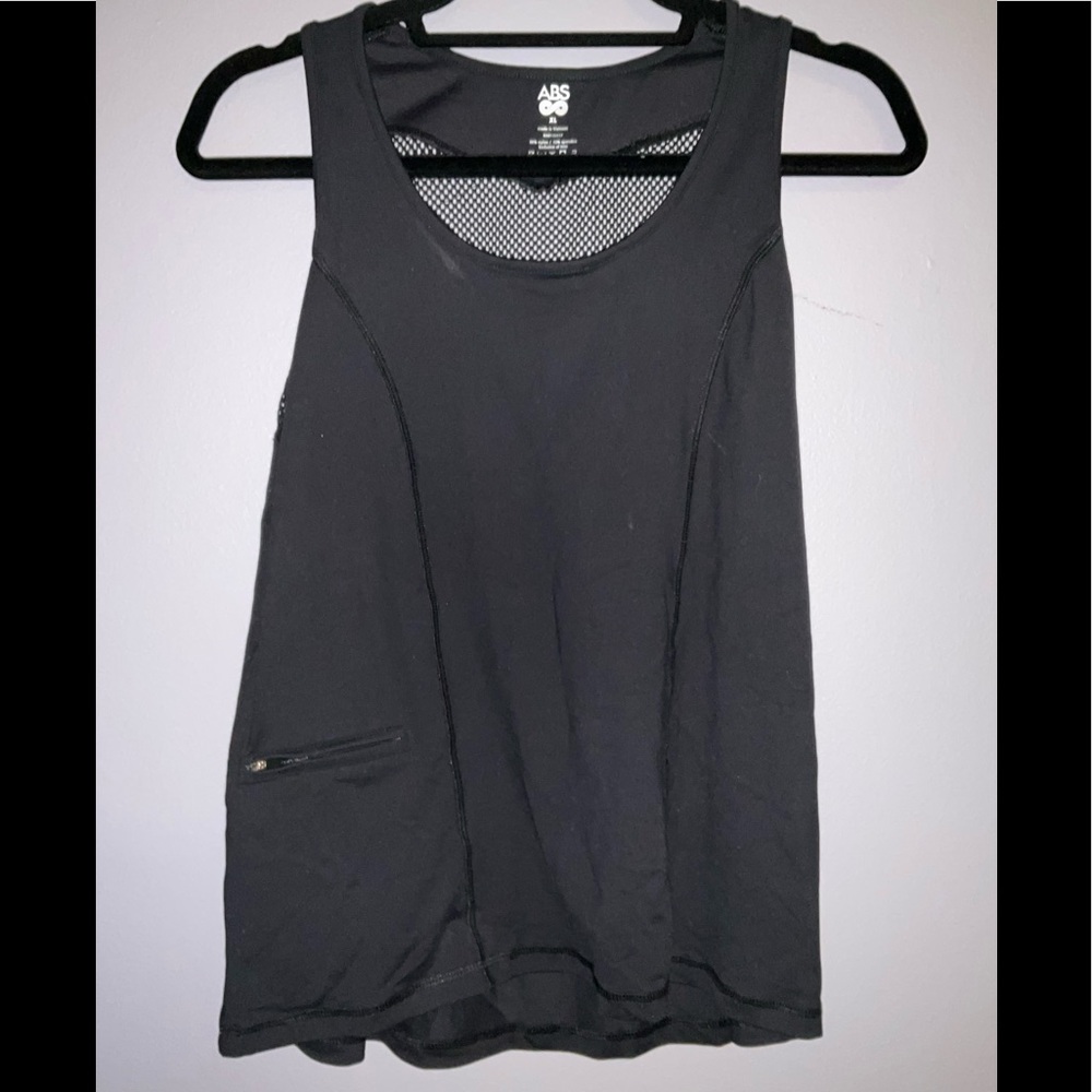 Black workout top
